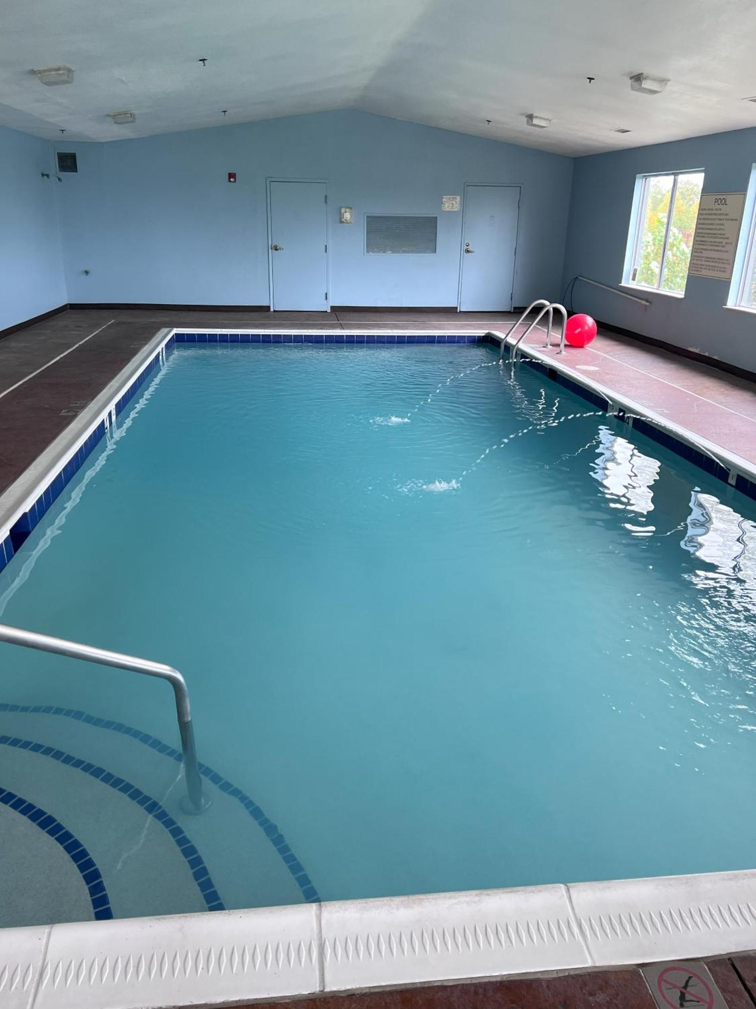 Wingate By Wyndham Dublin Near Claytor Lake State Park Bagian luar foto