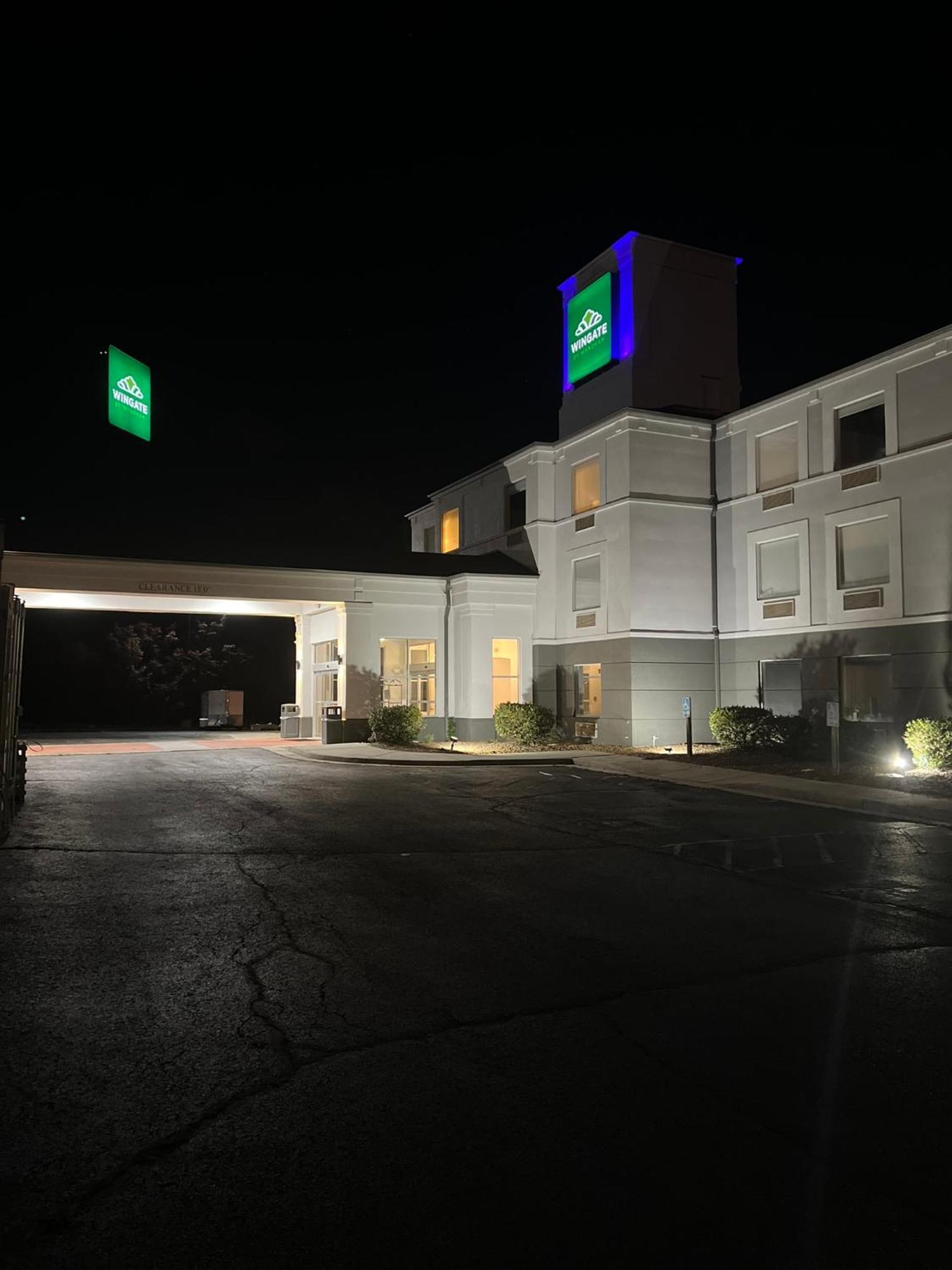 Wingate By Wyndham Dublin Near Claytor Lake State Park Bagian luar foto