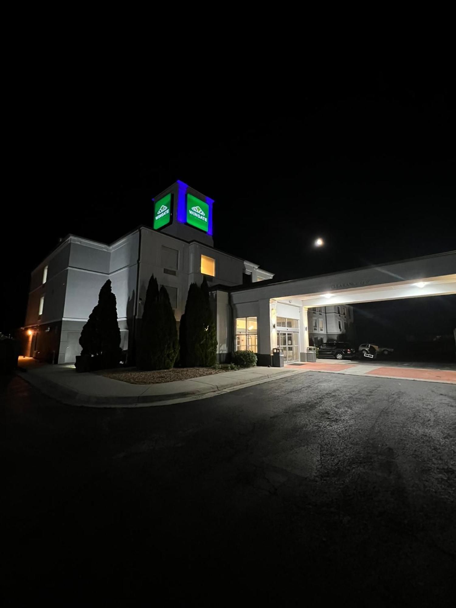 Wingate By Wyndham Dublin Near Claytor Lake State Park Bagian luar foto